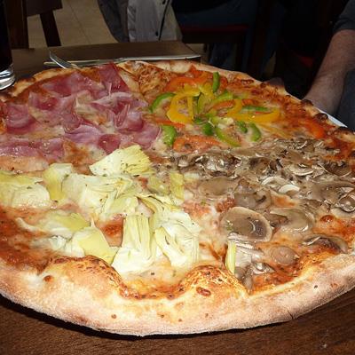 Pizza Quattro Stagioni - Cibo