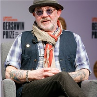 Bernie Taupin  | wikipedia