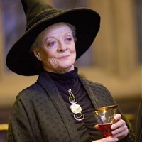 Maggie Smith  | Wikipedia