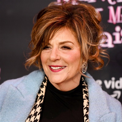 Caroline Aaron